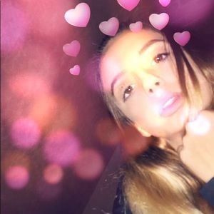 Meet your Posher, Kenzie